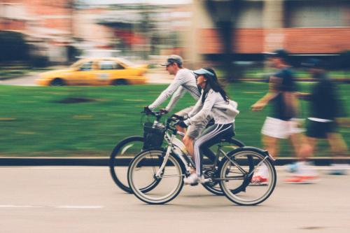 Milyen hatással van a biciklizés az izomzatra és a testre?